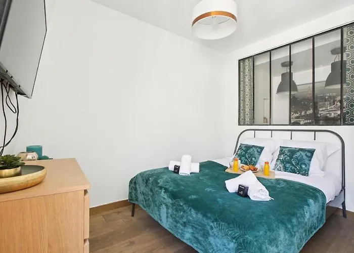5025 Pastou4 - Lovely In *