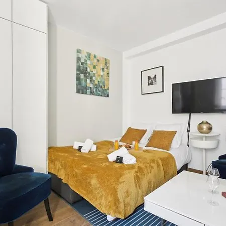 5025 Pastou4 - Lovely In